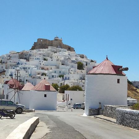 Apartamento Θέαστρον - Theastron House With Great View In Chora Pera Gyalos Exterior foto