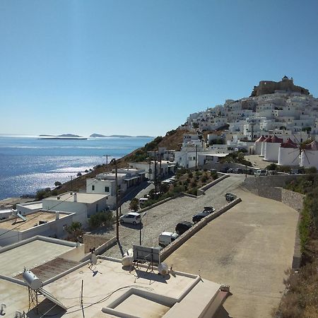 Apartamento Θέαστρον - Theastron House With Great View In Chora Pera Gyalos Exterior foto