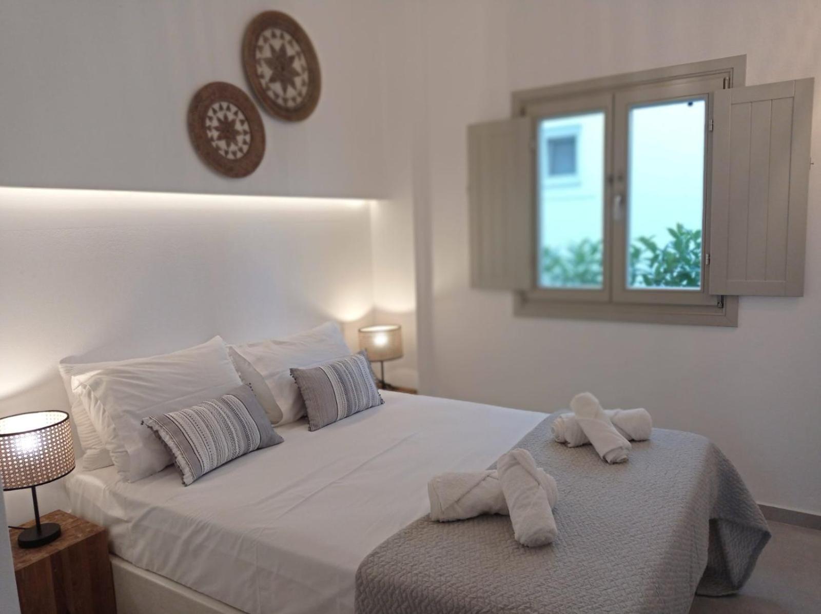 Apartamento Θέαστρον - Theastron House With Great View In Chora Pera Gyalos Exterior foto