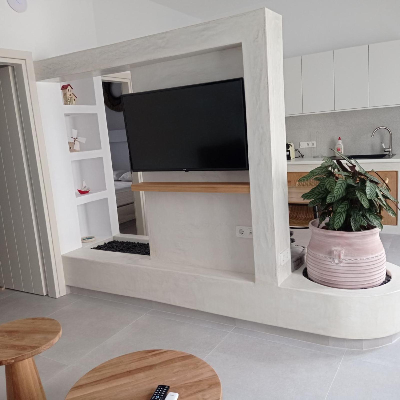 Apartamento Θέαστρον - Theastron House With Great View In Chora Pera Gyalos Exterior foto