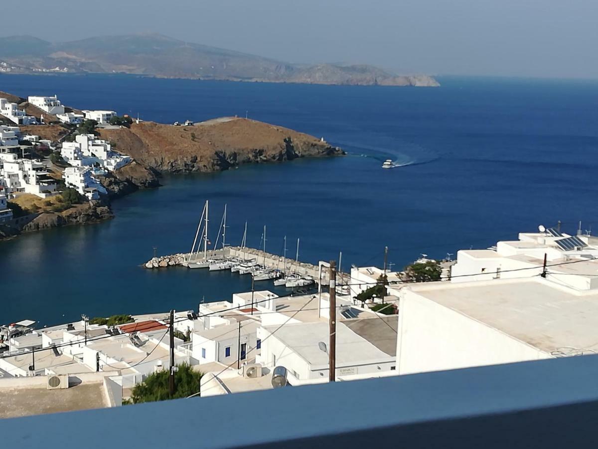 Apartamento Θέαστρον - Theastron House With Great View In Chora Pera Gyalos Exterior foto