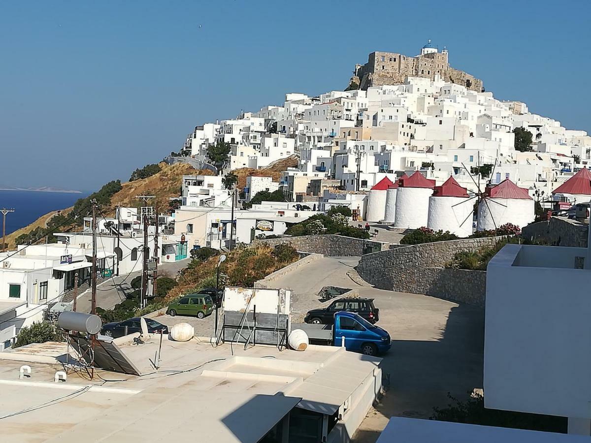 Apartamento Θέαστρον - Theastron House With Great View In Chora Pera Gyalos Exterior foto